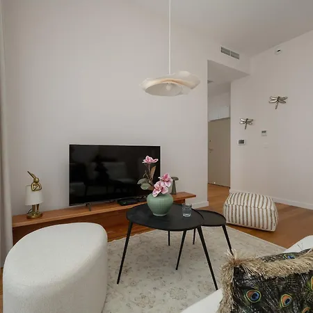 Luxury With Parking And Air Conditioning Near The Market Square By Renters Prestige Διαμέρισμα Βρότσλαβ