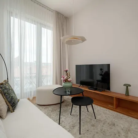 Luxury With Parking And Air Conditioning Near The Market Square By Renters Prestige Βρότσλαβ