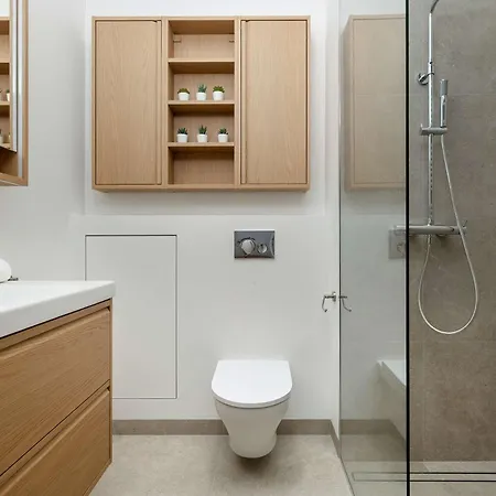 Luxury With Parking And Air Conditioning Near The Market Square By Renters Prestige Διαμέρισμα Βρότσλαβ