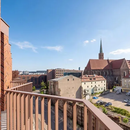 Luxury With Parking And Air Conditioning Near The Market Square By Renters Prestige Διαμέρισμα